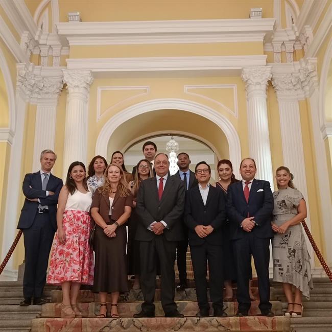 Integrantes de la Escuela en su visita al Palacio del Duque de Uceda (Consejo de Estado)